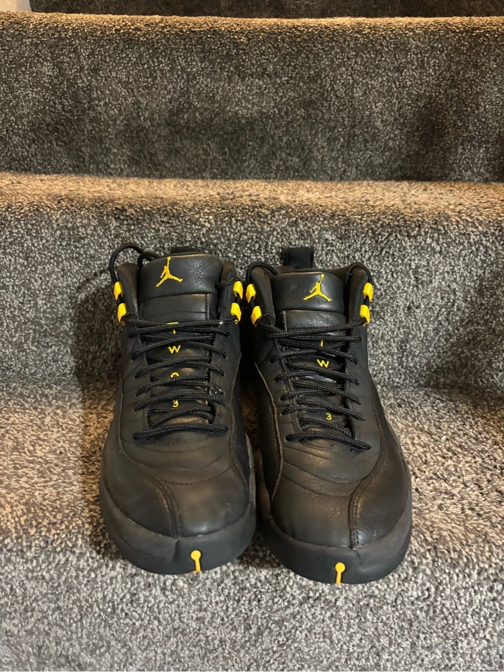 Jordan 12 Retro Mid Black Taxi Size 12 OG Rare authentic